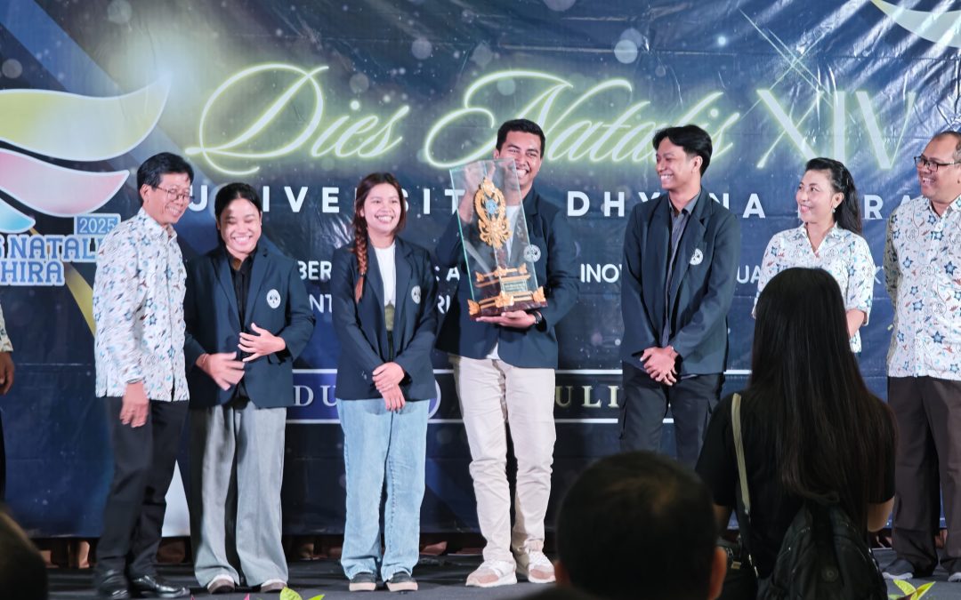 Raih Juara 1 UIA 2025, Tim Mahasiswa Sistem Informasi Undhira Ciptakan Solusi Sampah Lewat Aplikasi “Barterin-Aja”